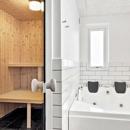Holiday home 6 Person In R M *
